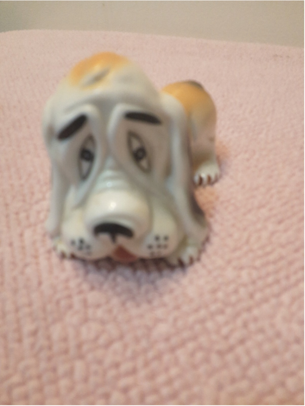 Vintage Bassett Hound Dog Figurine Big Sad Dog Eyes Bone China Taiwan